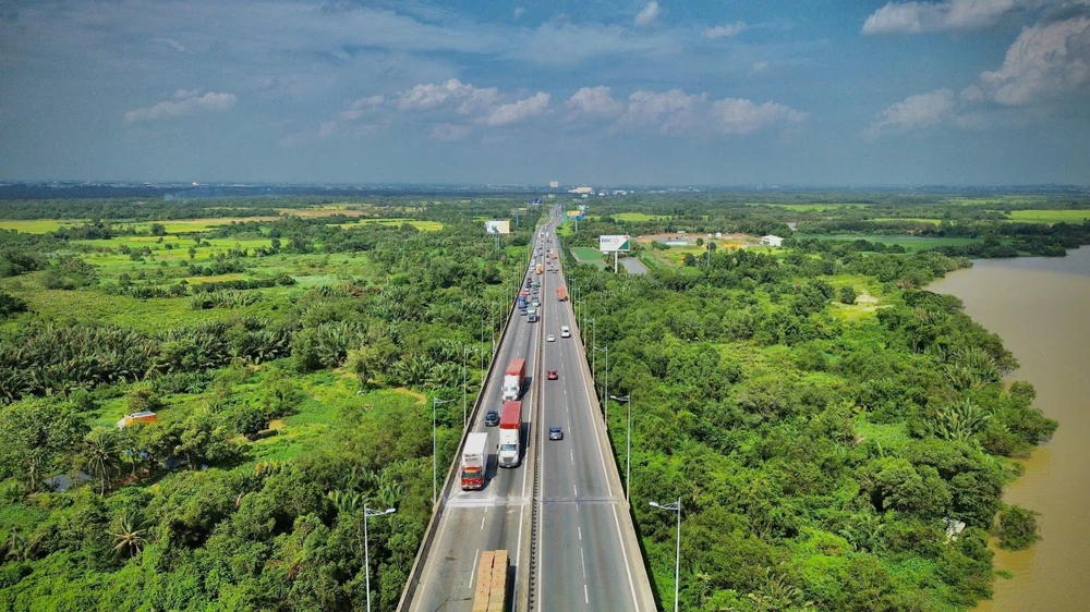 Cao tốc TP.HCM – Long Thành – Dầu Giây thông thoáng trở lại sau thời gian sửa chữa khe co giãn