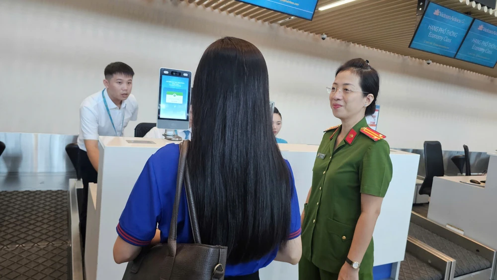 Hành khách chỉ cần VNeID, nhận diện khuôn mặt để làm thủ tục tại ga T3 sân bay Tân Sơn Nhất