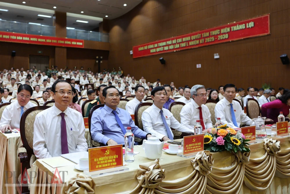 dang-bo-cong-an-tp-hcm-to-chuc-dai-hoi-dai-bieu-lan-thu-i-nhiem-ky-2025-2030 (3).jpg