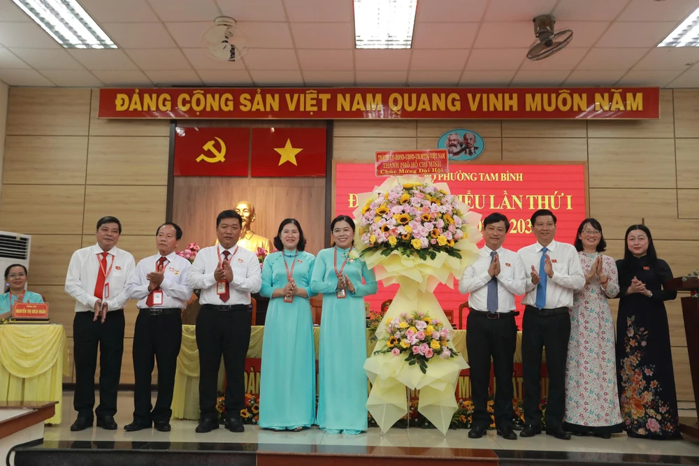 tp-hcm-ba-nguyen-tran-phuong-tran-giu-chuc-bi-thu-phuong-tam-binh (6).jpg