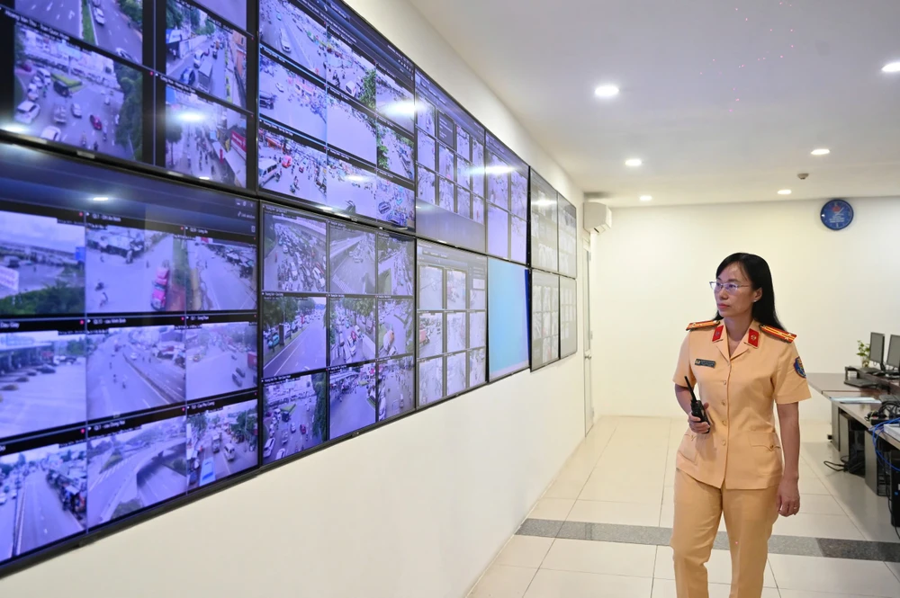 csgt-tp-hcm-giam-sat-giao-thong-bang-flycam-dip-le-2-9 (4).jpg