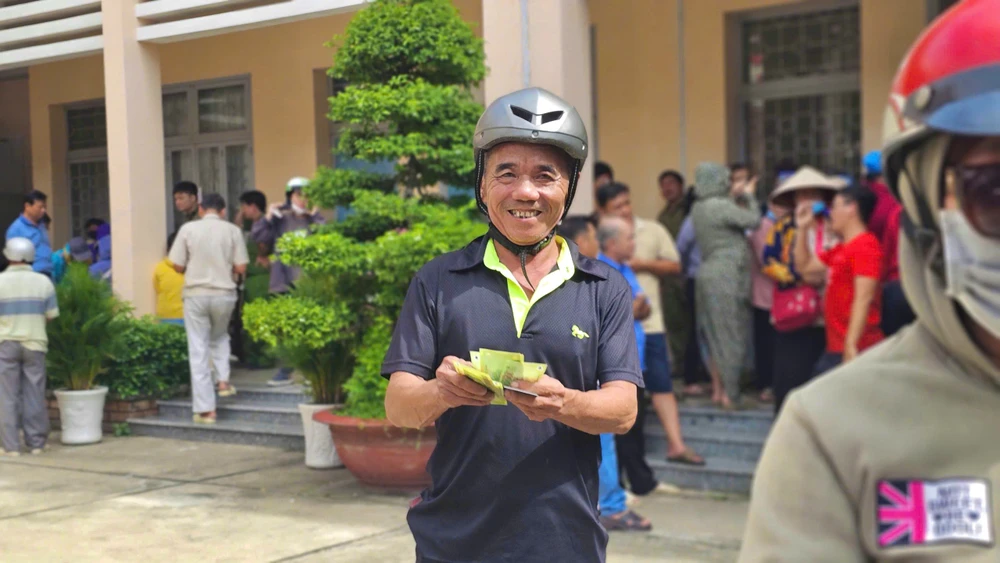 nguoi-dan-tp-thu-duc-cu-am-long-trong-ngay-quoc-khanh-2-9 (6) - Copy.jpg