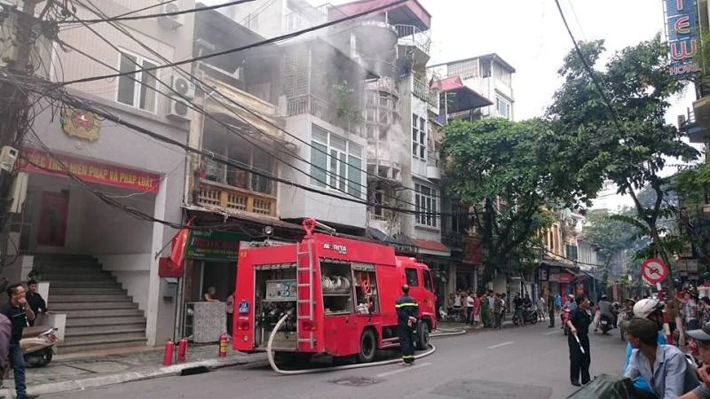 cháy nhà trong phố cổ