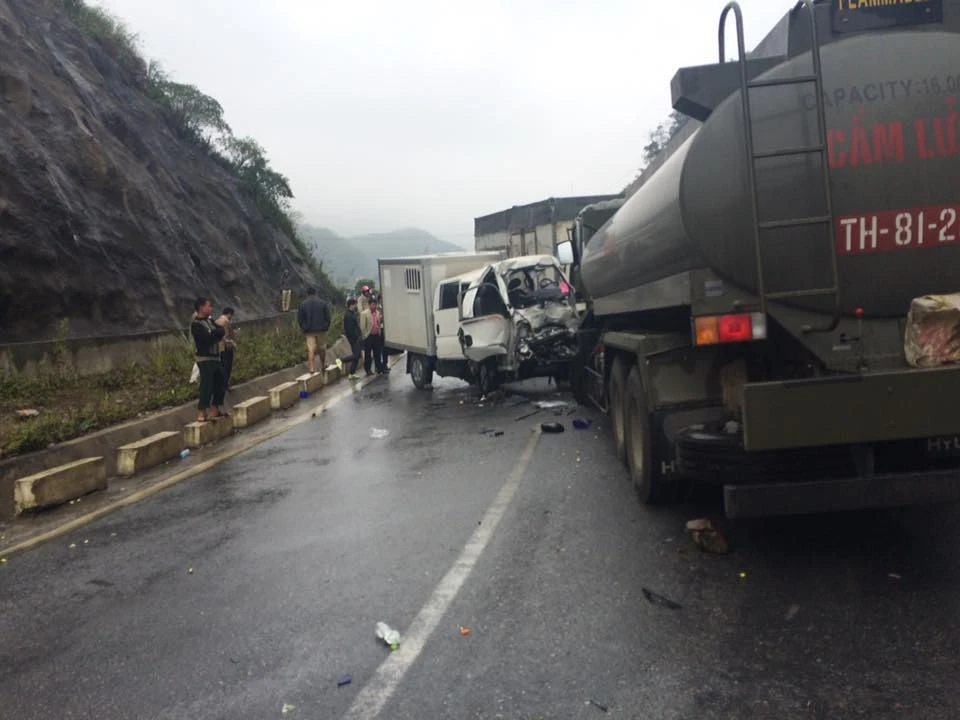 Hiện trường vụ tai nạn (ảnh FB)