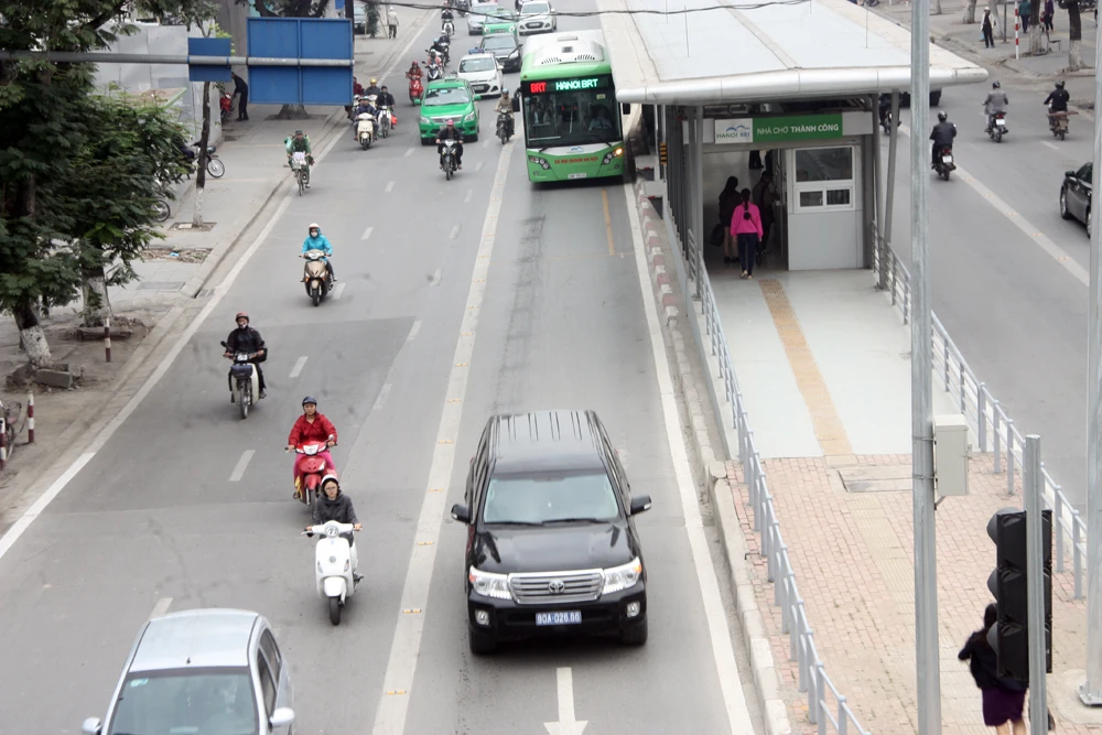 Buýt nhanh lại 'chôn chân' sau dịp nghỉ tết Dương lịch ảnh 12