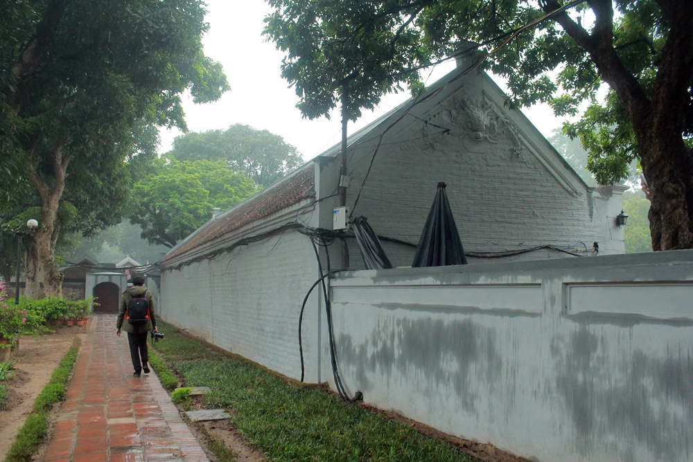 Cận cảnh Văn miếu trong 'màu áo' mới ảnh 3