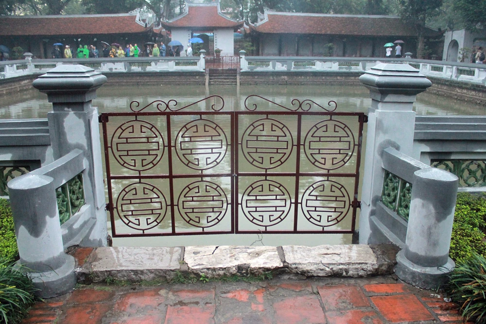 Cận cảnh Văn miếu trong 'màu áo' mới ảnh 8