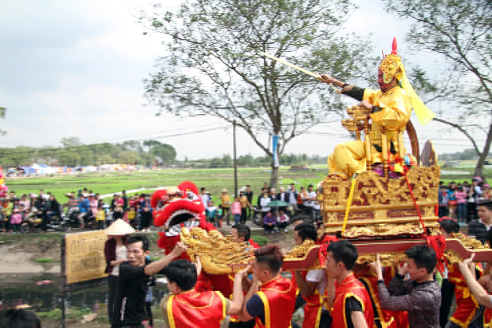 Độc đáo lễ hội rước vua, chúa ở đền Sái ảnh 6