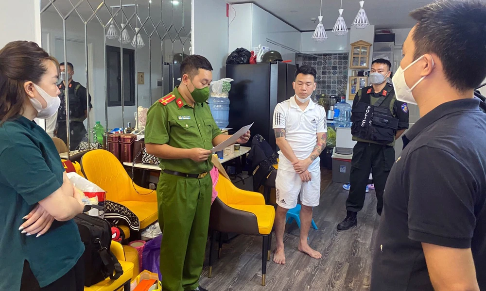 Cận cảnh dàn siêu xe trong đường dây đánh bạc 30.000 tỉ đồng ảnh 1 Cận cảnh dàn siêu xe trong đường dây đánh bạc 30.000 tỉ đồng ảnh 1