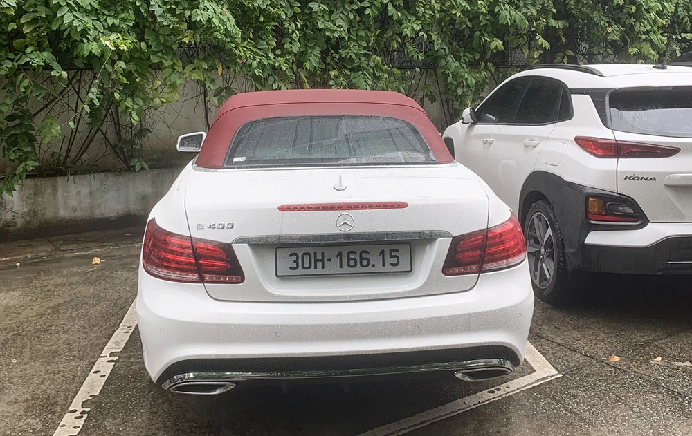 Cận cảnh dàn siêu xe trong đường dây đánh bạc 30.000 tỉ đồng ảnh 4 Cận cảnh dàn siêu xe trong đường dây đánh bạc 30.000 tỉ đồng ảnh 4