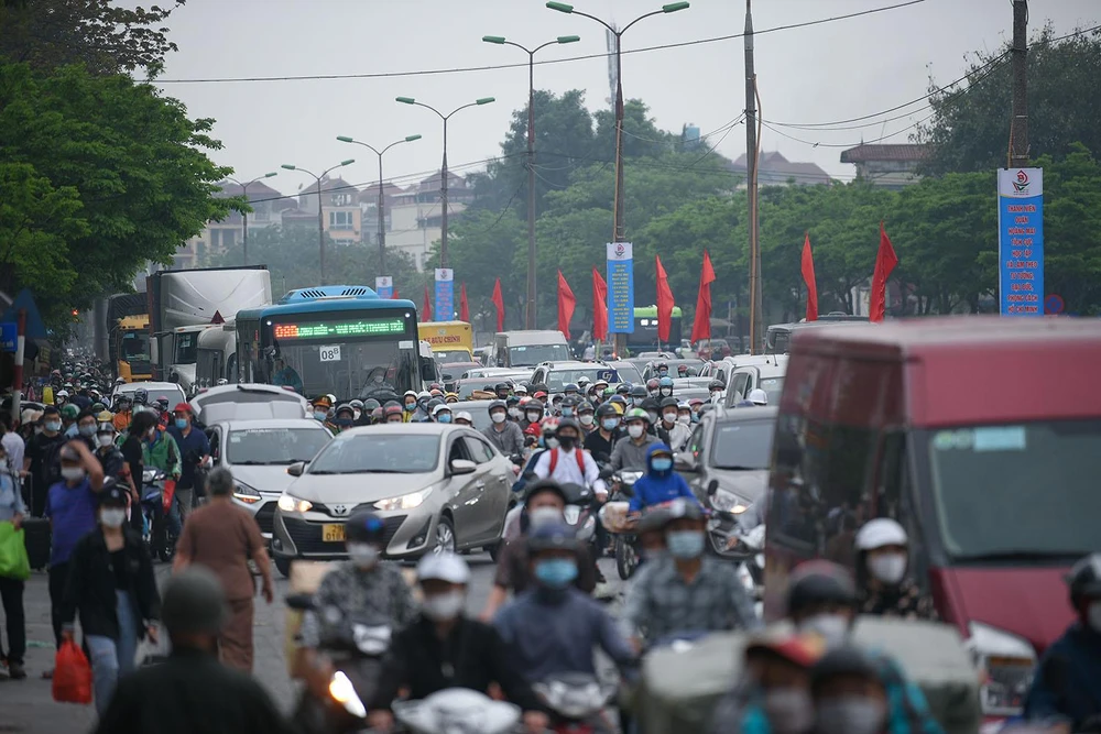 Chính vì vậy, nhiều người dân đã về quê để thăm gia đình người thân.