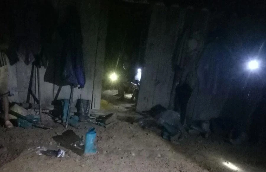 Khu vực lán nơi hai cháu bé tử vong. Ảnh CTV Khu vực lán nơi hai cháu bé tử vong. Ảnh CTV