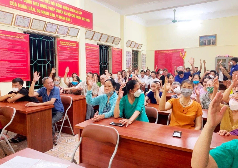 Buổi hiệp thương với nhân dân thôn 11, xã Hải Đông, thành phố Móng Cái, tỉnh Quảng Ninh. Ảnh CTV