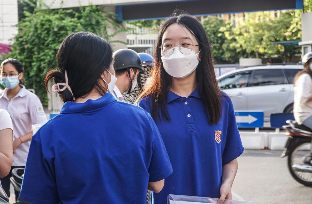 Kỳ thi tuyển sinh vào lớp 10 Hà Nội năm nay diễn ra trong 2 ngày 18 và 19-6 với ba môn Ngữ văn, Ngoại ngữ và Toán.