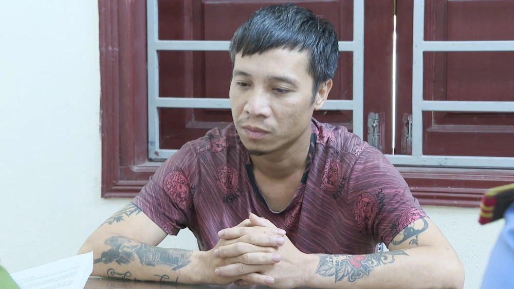 Nghi phạm Nguyễn Tân Thành tại Cơ quan Công an. Ảnh CACC