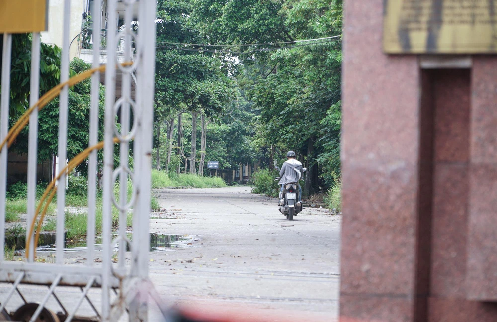 Đây là trụ sở của công ty, nhà xưởng sửa chữa toa xe.