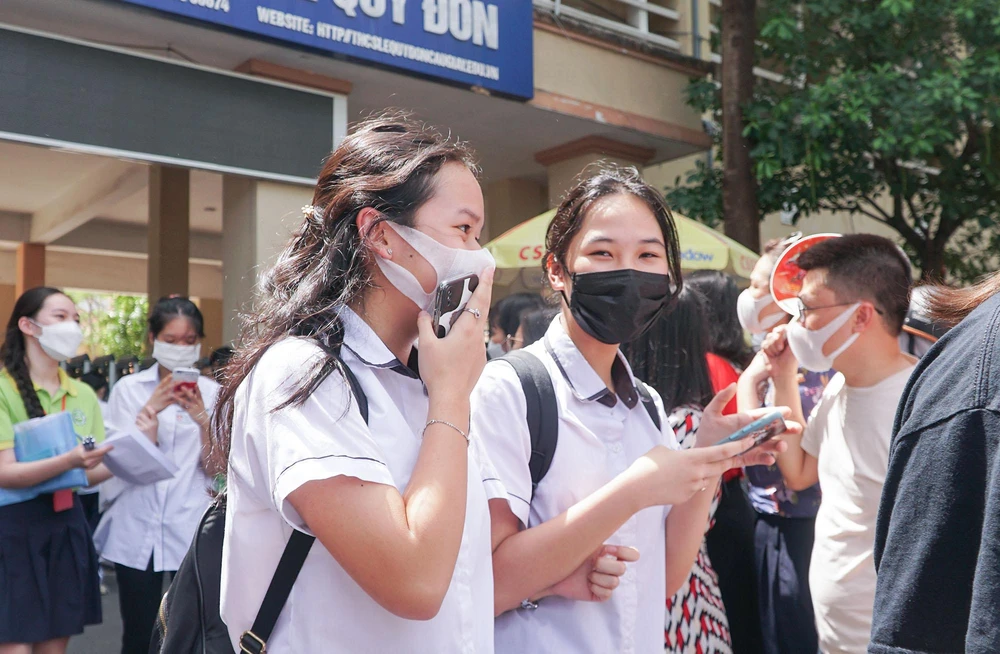 Theo Bộ GD&amp;ĐT việc điều chỉnh vẫn bảo đảm dung lượng kiến thức phải phù hợp nhận thức của tất cả các đối tượng học sinh. Ảnh PHI HÙNG