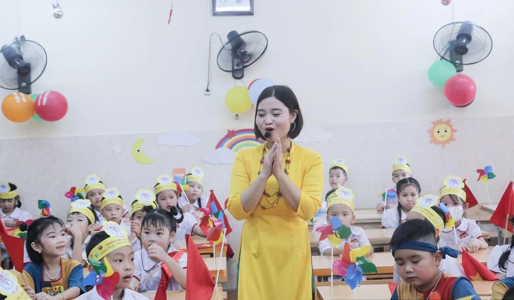 Ngay sau buổi tựu trường, học sinh lớp 1 sẽ có một buổi đến trường làm quen với trường lớp, các phòng chức năng. Ngày 29/8 sẽ cùng các anh chị khối trên tổ chức buổi tựu trường. Thực hiện chỉ đạo từ Phòng GD&amp;ĐT quận Hà Đông, nhà trường không tổ chức đi học sớm mà sau ngày khai giảng 5/9 mới chính thức bước vào năm học mới 2022-2023.