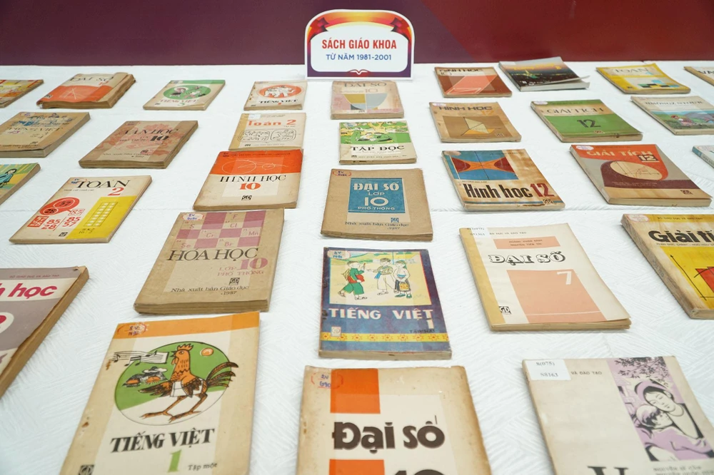 Nhìn lại các bộ sách giáo khoa Việt Nam qua các thời kỳ ảnh 2