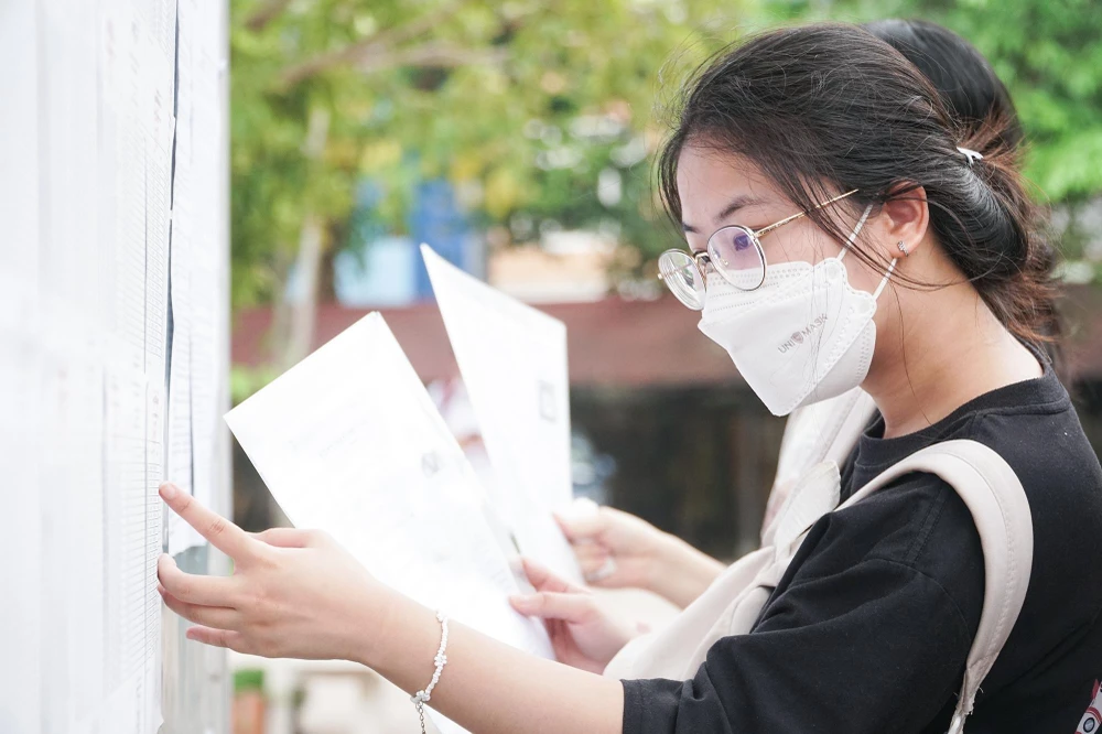 Thí sinh dự thi tốt nghiệp THPT năm 2022. Ảnh PHI HÙNG