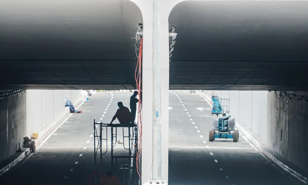 Khi đưa vào khai thác sử dụng, hầm chui được kỳ vọng giảm áp lực giao thông cho đường Lê Văn Lương - Tố Hữu và tuyến đường lân cận.