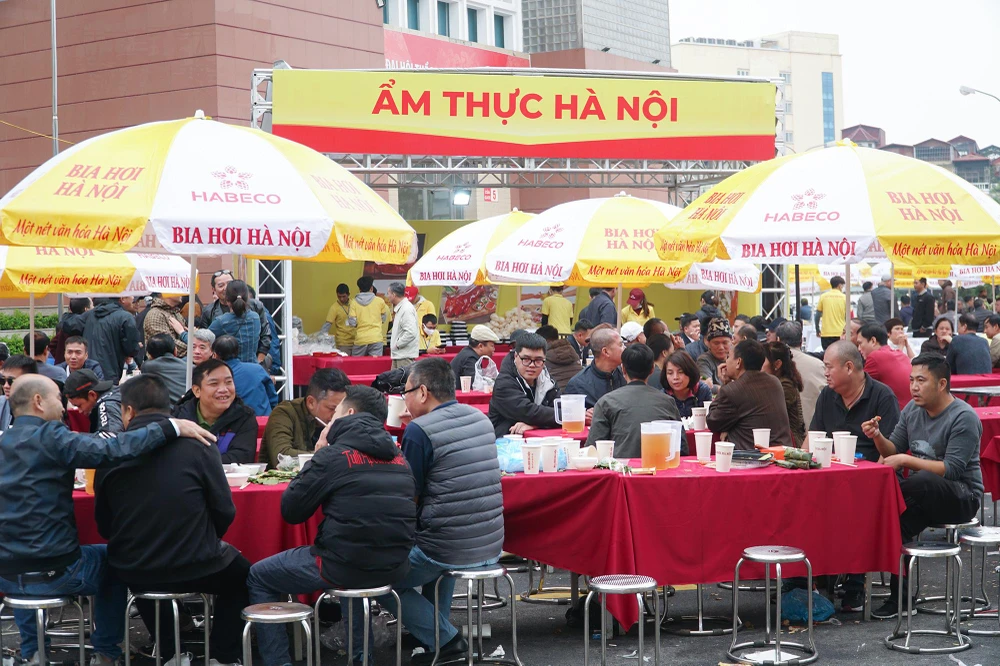 Theo đại diện ban tổ chức, mỗi du khách khi đến với lễ hội năm nay đều sẽ cảm nhận được một Hà Nội luôn giữ trọn những nét giá trị truyền thống đồng thời cũng luôn vươn mình đổi mới và sáng tạo, song song đó là một Bia Hà Nội luôn gìn giữ những giá trị tinh hoa của Thủ đô nhưng cũng không ngừng nâng tầm để hòa nhập với thời đại và gần gũi với các thế hệ.