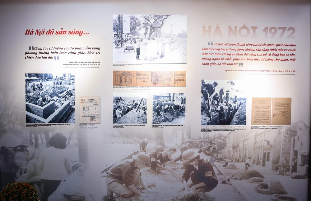 Nội dung trưng bày gồm 3 phần. Phần 1 “Hà Nội sẵn sàng chiến đấu” giới thiệu đến công chúng những tài liệu, tư liệu hình ảnh, hiện vật về Hà Nội sơ tán Nhân dân, nhà máy xí nghiệp, đào hầm trú ẩn để chuẩn bị chiến đấu chống kẻ thù xâm lược bảo vệ bầu trời Hà Nội.
