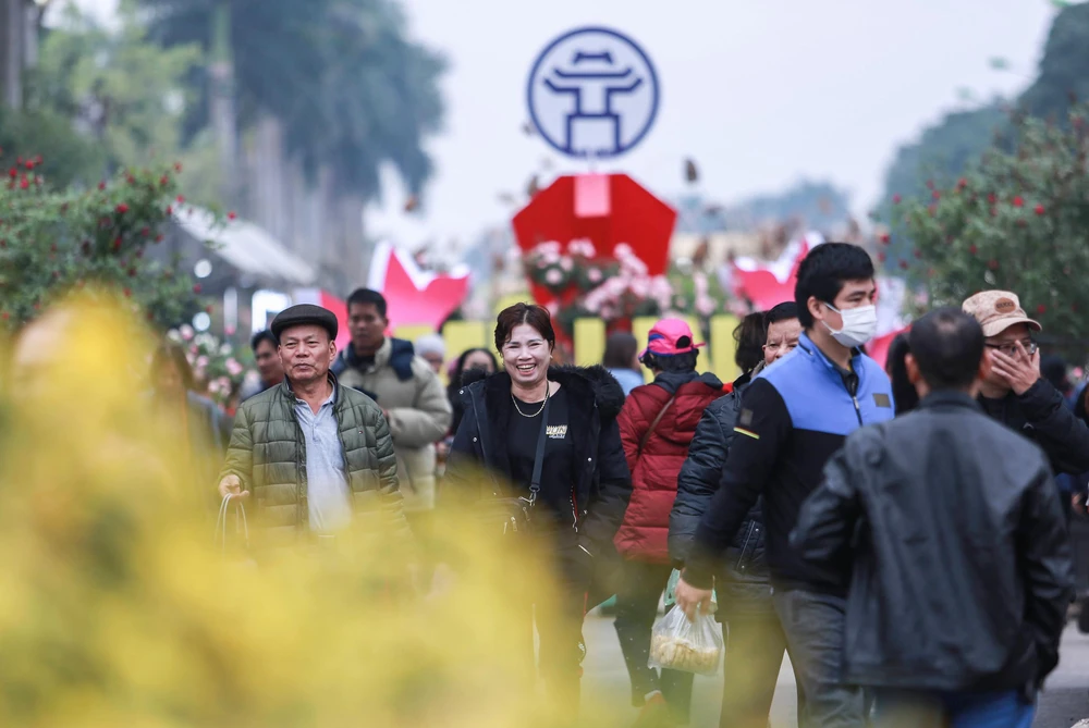 Trong khuôn khổ chào mừng huyện Mê Linh, TP Hà Nội đạt chuẩn nông thôn mới, đón nhận Huân chương Lao động hạng Ba và công nhận điểm đến du lịch di tích Quốc gia đặc biệt Đền Hai Bà Trưng, huyện Mê Linh đã tổ chức Lễ hội hoa Mê Linh năm 2022.