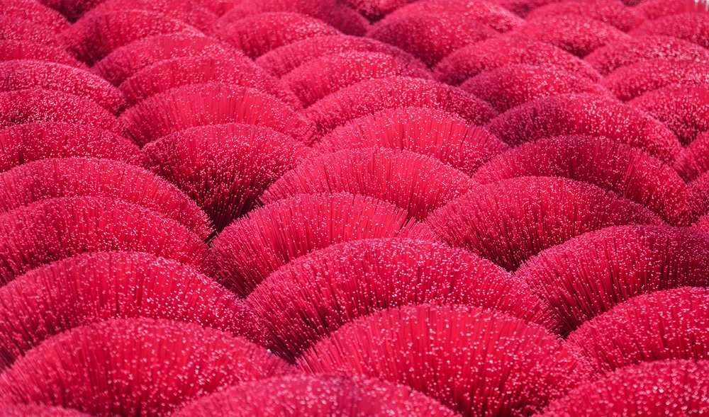 Nghề làm chân hương này không quá vất vả, nặng nhọc nhưng lại yêu cầu người thợ phải tỉ mẩn và kiên nhẫn.