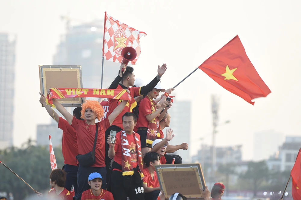 Trận chung kết lượt đi AFF Cup 2022 giữa Việt Nam và Thái Lan sẽ diễn ra vào lúc 19 giờ 30 tối nay, 13-1. Trận chung kết lượt đi AFF Cup 2022 giữa Việt Nam và Thái Lan sẽ diễn ra vào lúc 19 giờ 30 tối nay, 13-1.