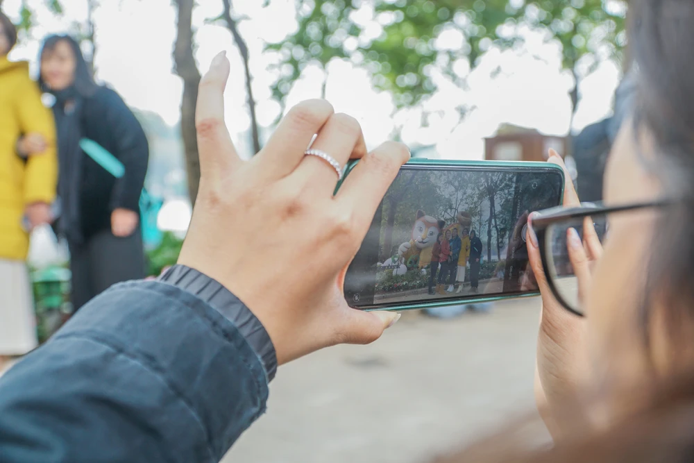 Tất cả đều mong muốn lưu giữ cho mình những kỷ niệm đẹp nhất trong năm 2023.