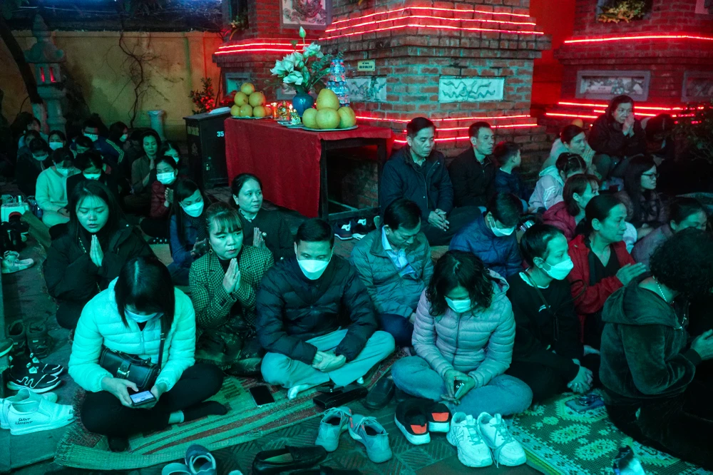 Câu thành ngữ "cúng quanh năm không bằng ngày rằm tháng Giêng" thể hiện vị trí, ý nghĩa của ngày này trong văn hóa truyền thống Việt Nam.