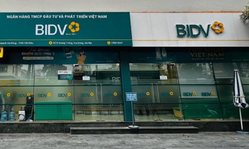 Ngân hàng BIDV, phòng giao dịch Văn Phú nơi gia đình ông B ra chuyển tiền cho người lạ. Ảnh: CACC