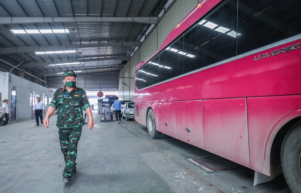 Trong giai đoạn ‘ùn tắc’ đăng kiểm như hiện nay, sự hỗ trợ của các kiểm định viên quân sự sẽ giúp giảm tải sức ép cho các trung tâm đăng kiểm.