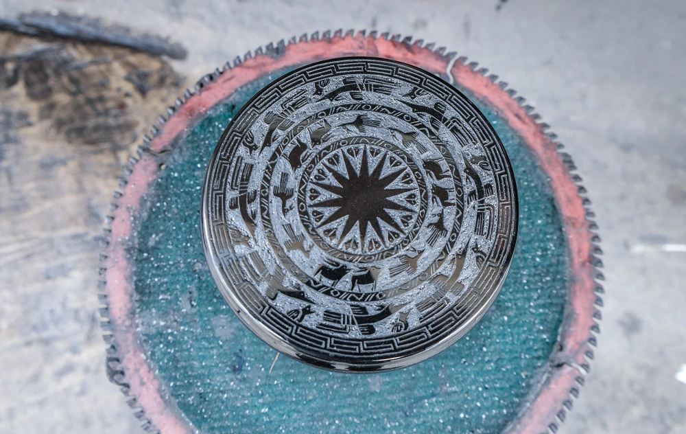 Được biết, từ những sản phẩm đầu tiên (năm 2009), hàng năm ông Ninh đã sản xuất ra hàng trăm sản phẩm theo đơn đặt hàng để biếu tặng hoặc xuất ra nước ngoài.