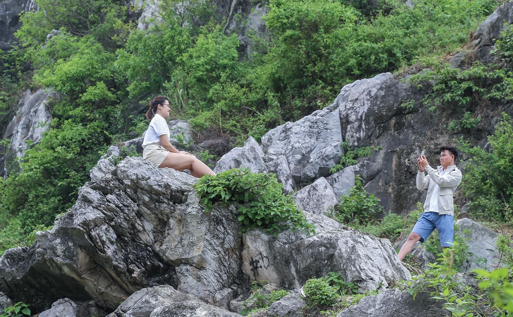 Tất cả đều không quên lưu niệm cho mình những bức hình đẹp nhất.