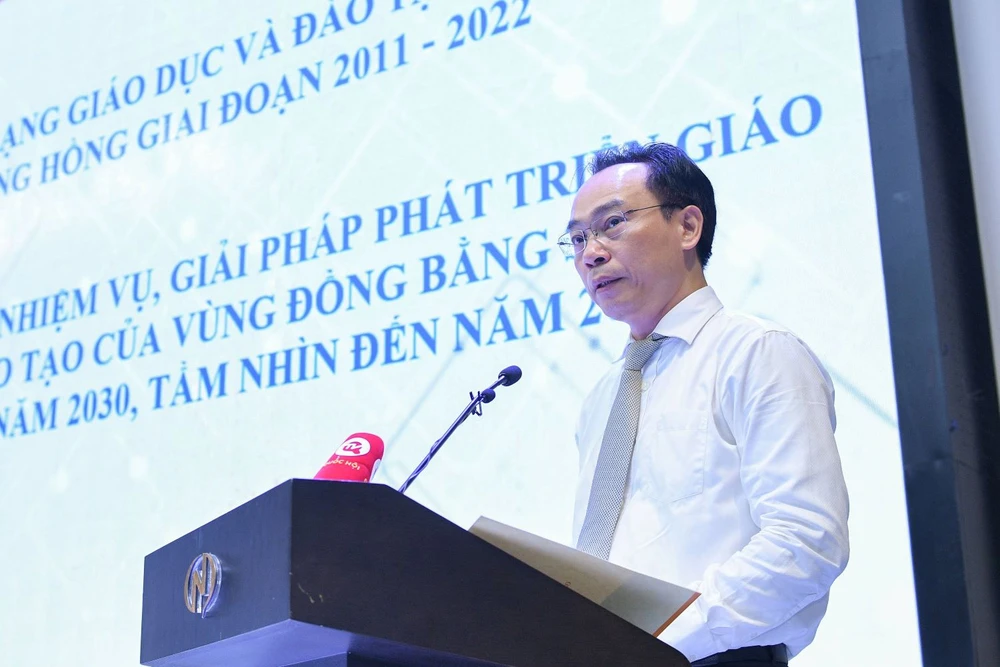 Thứ trưởng Hoàng Minh Sơn phát biểu tại hội nghị. Ảnh CTV