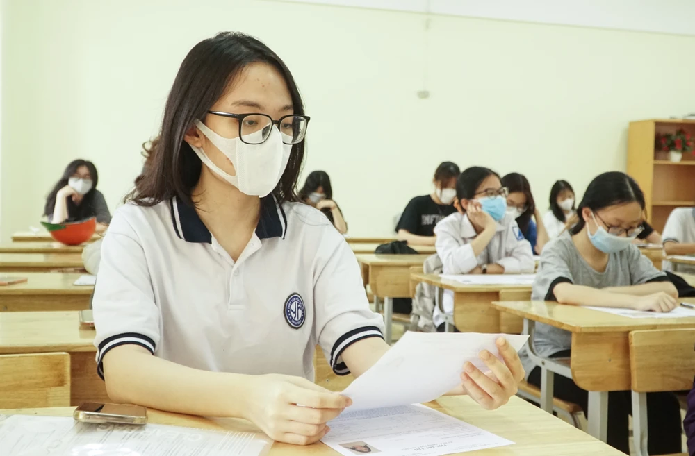 Thí sinh dự thi tốt nghiệp năm 2022 ở Hà Nội. Ảnh PHI HÙNG