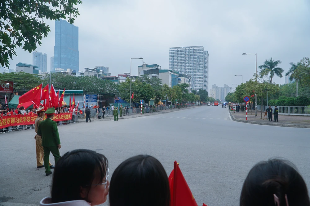 Đoàn xe dẫn đoàn đón Tổng Bí thư, Chủ tịch nước Trung Quốc Tập Cận Bình thăm Việt Nam-4