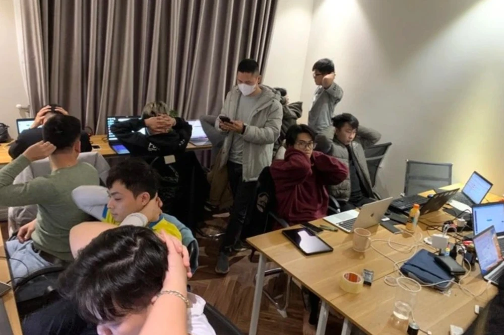 tuyển cộng tác viên bán vé máy bay, lừa đảo 20 tỉ đồng