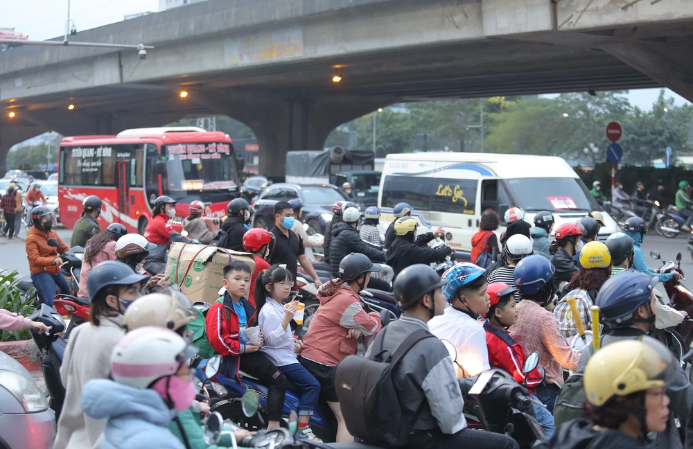 giao-thong-cuoi-nam (10).jpg