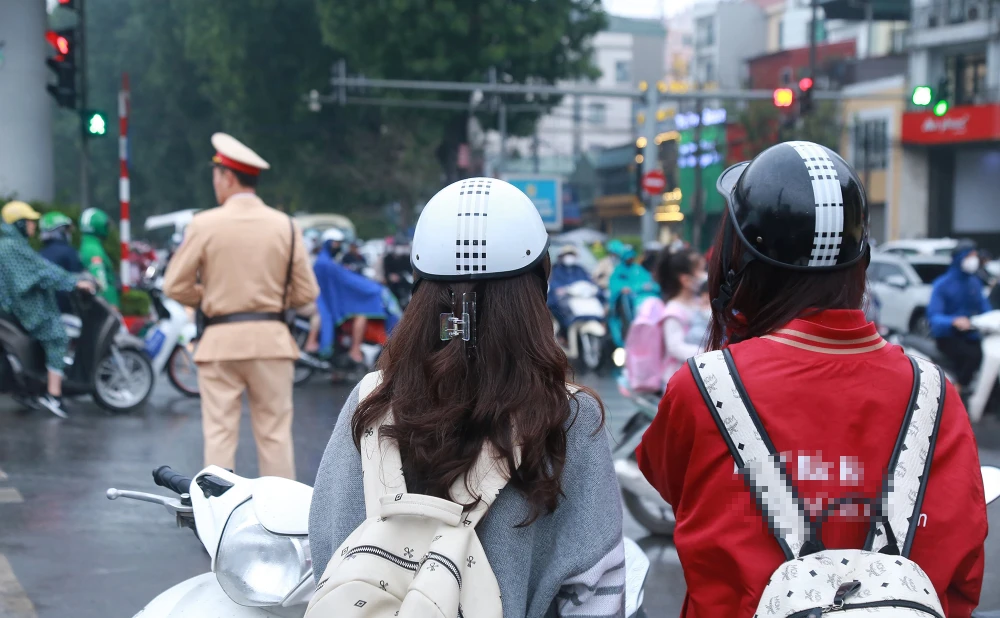 ho-sinh-vi-pham-giao-thong (9).jpg