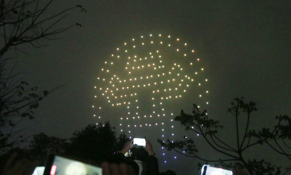 trinh-dien-anh-sang (1).jpg