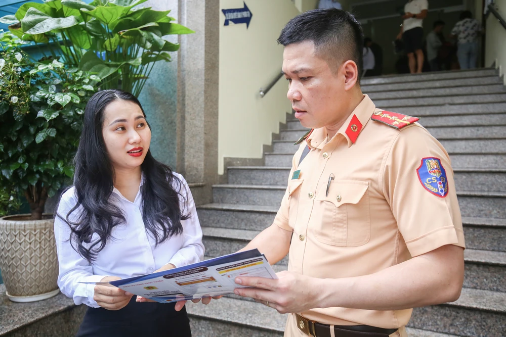 dang-ky-bien-so-xe (7).jpg