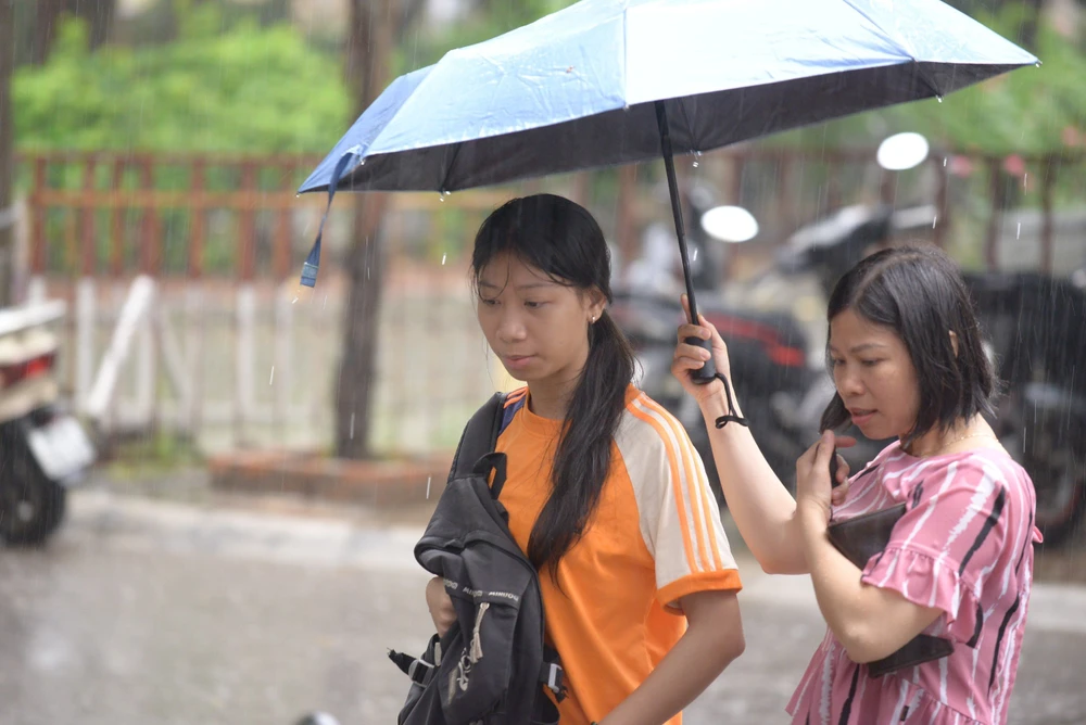 thi-sinh-du-thi (2).jpg