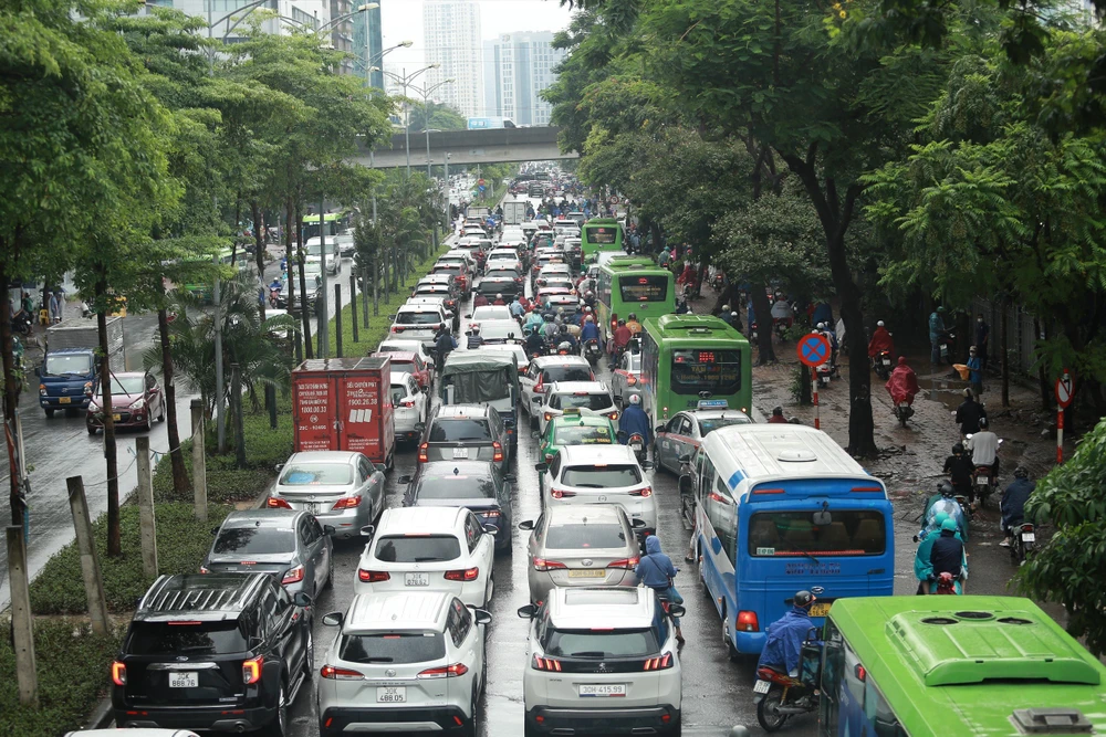 giao-thong-un-tac (4).jpg