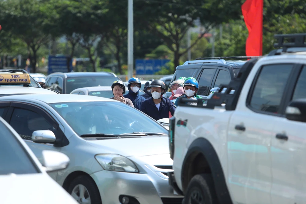 giao-thong-sau-le (7).jpg