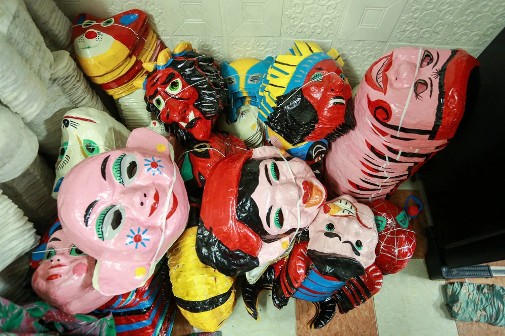 mat-na-trung-thu (28).jpg