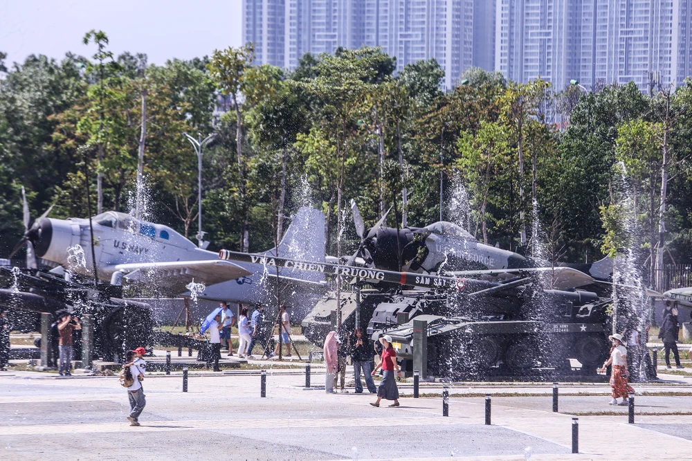 bao-tang-lich-su-quan-su (15).JPG