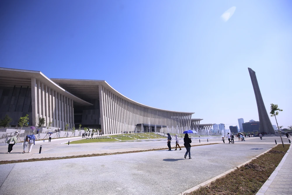 Bảo tàng Lịch sử Quân sự mở cửa